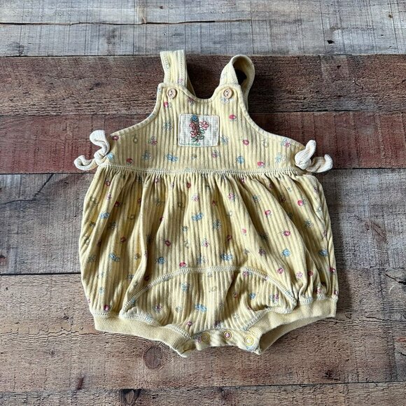 Lullaby Club Vintage Baby Girls Bubble Romper with Flowers and Bugs in Yellow - Picture 1 of 7